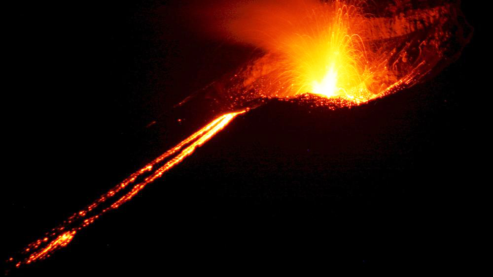 nui-lua-krakatoa.jpg