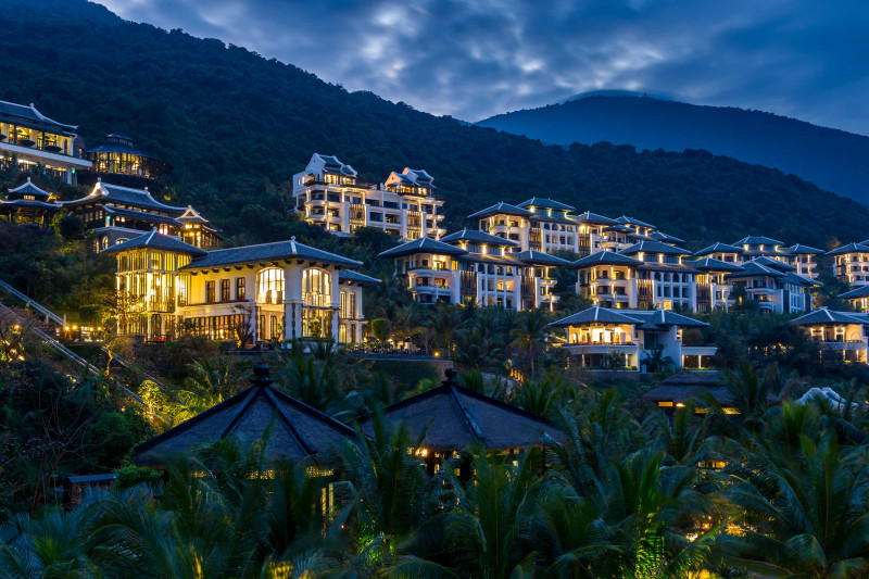 intercontinental-danang-sun-peninsula-resort-3.jpg