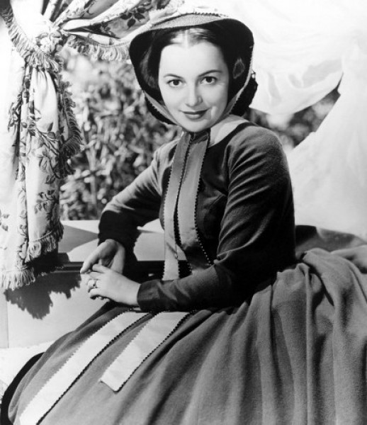 olivia-de-havilland-trong-cun-theo-chiu-gi1.jpg