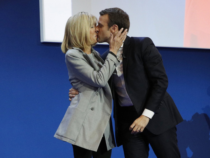 emmanuel-macron-brigitte-trogneux-3.jpg