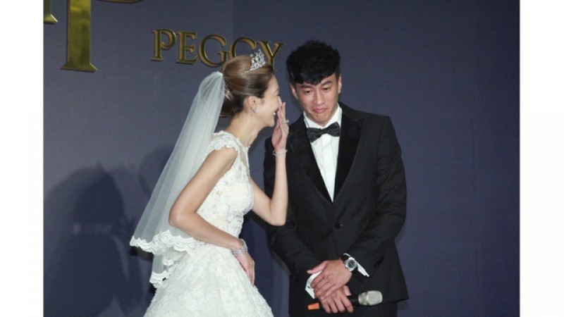 peter-ho-marries-9-year-girlfriend-peggy-20160902095321578-1472811185882.jpg