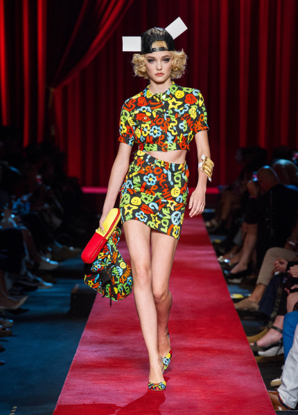 moschino-ss17-32.jpg