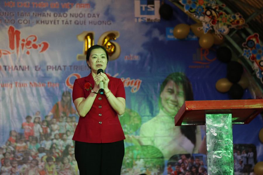 Bà Trương Thị Ngọc Ánh - Phó Chủ tịch Uỷ ban Mặt trận Tổ quốc Việt Nam phát biểu