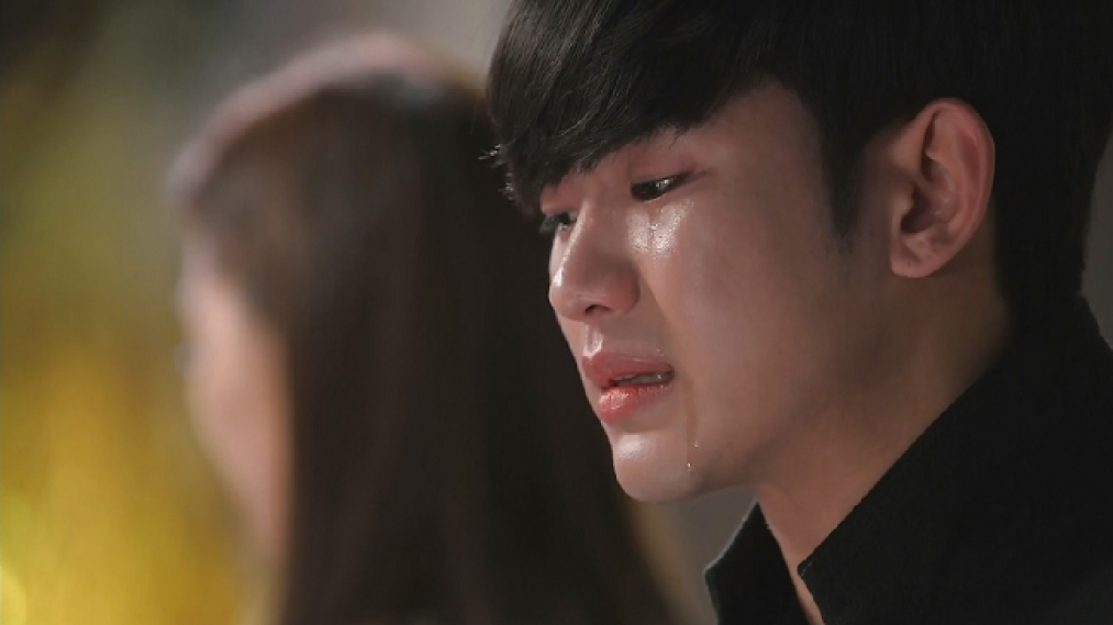 kim_soo_hyun_crying.png