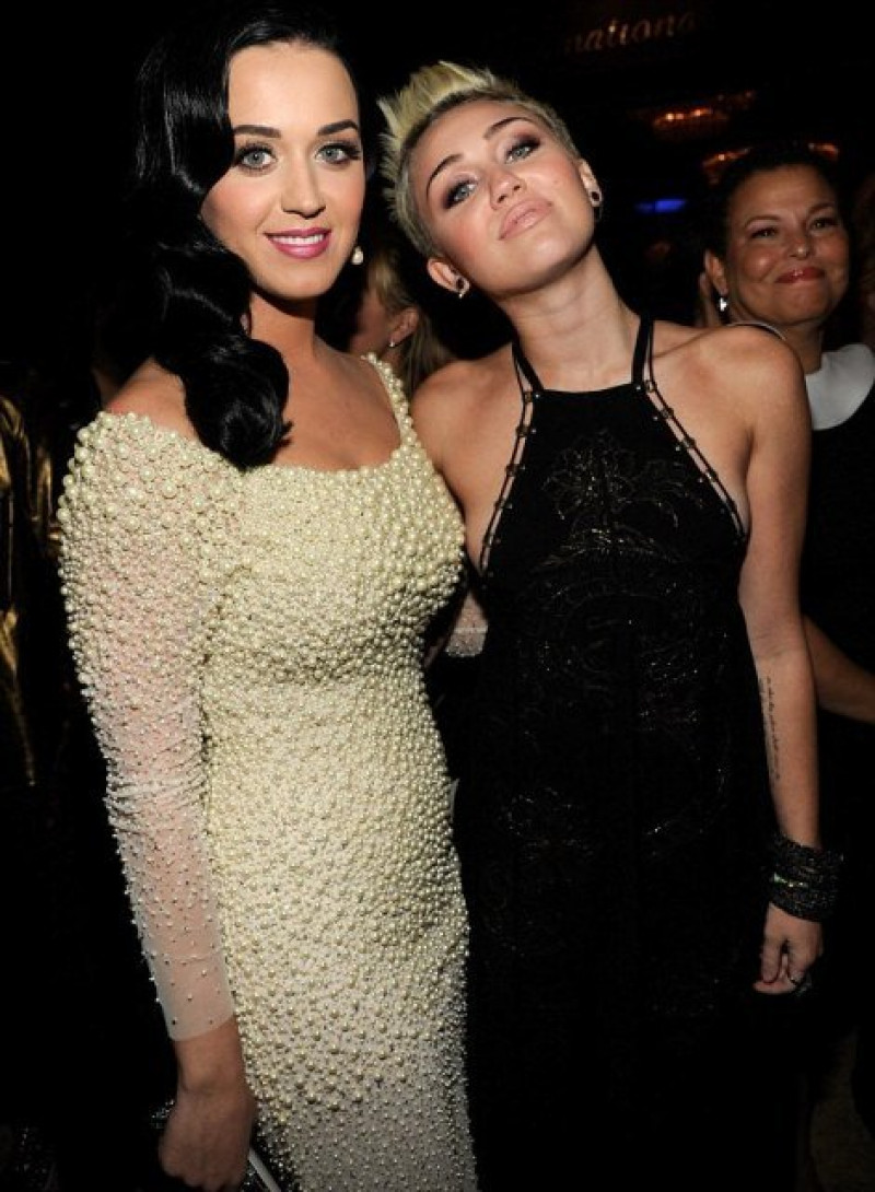 katy-and-miley.jpg