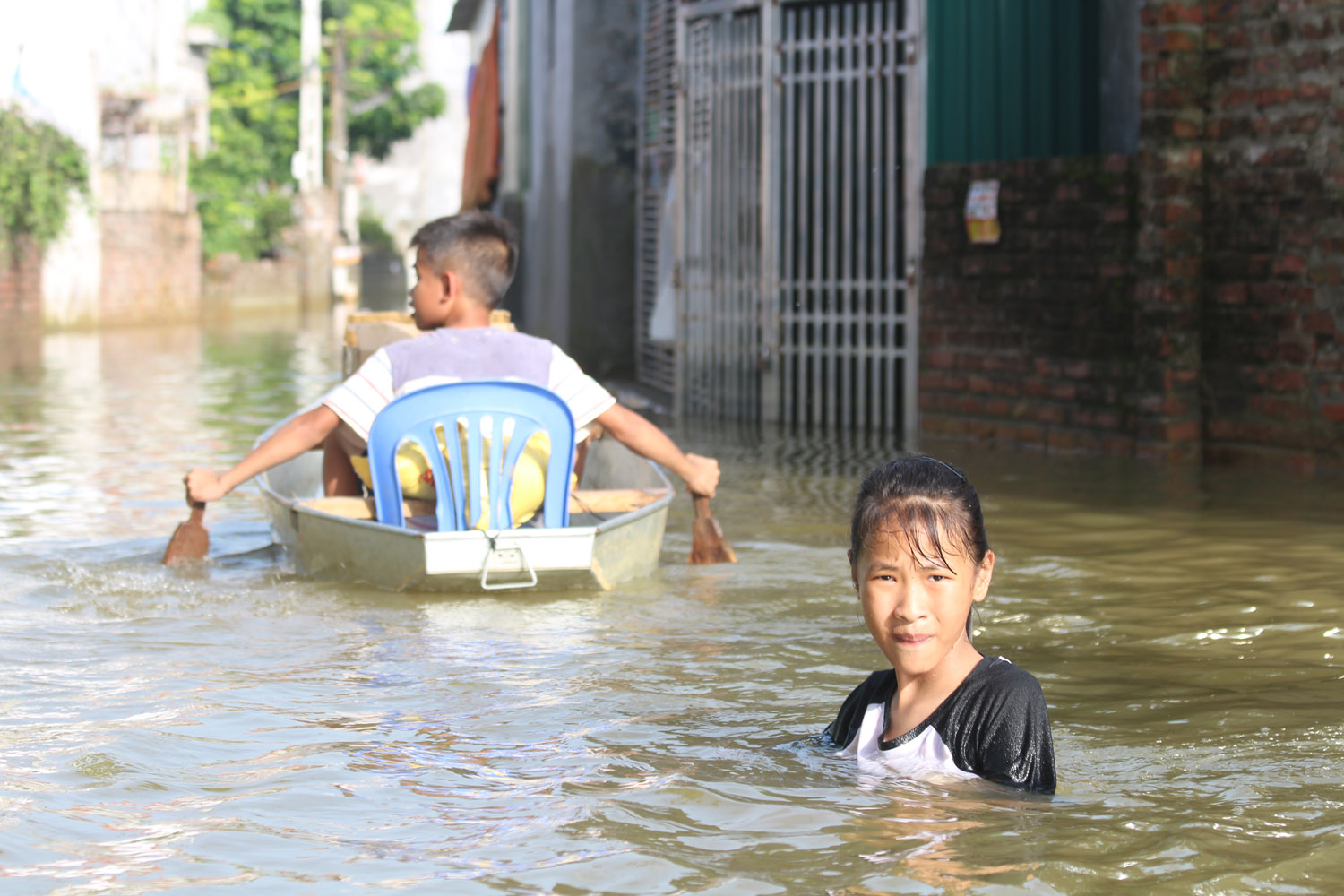 Gần 1 nghìn hộ dân huyện Chương Mỹ bị cắt điện vì ngập lụt » Báo ...