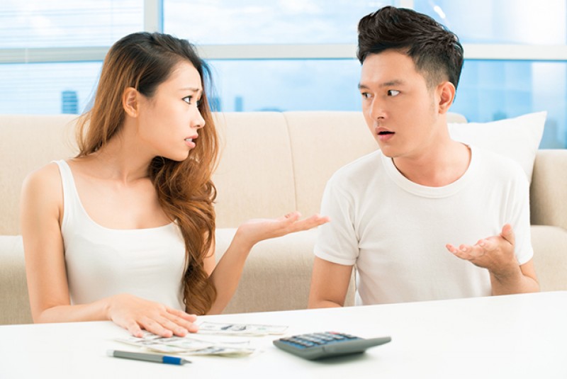 article-image-1-couples-will-definitely-argue-about-money-management-issues.jpg