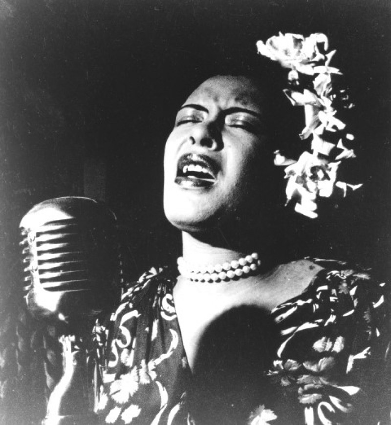 billie-holiday-ging-ht-c-sinh-ra-t-kh-au-v-li-cho-nc-m-mt-di-sn-vn-ha.jpg