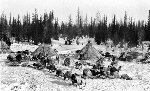 inuit-village-3.jpg
