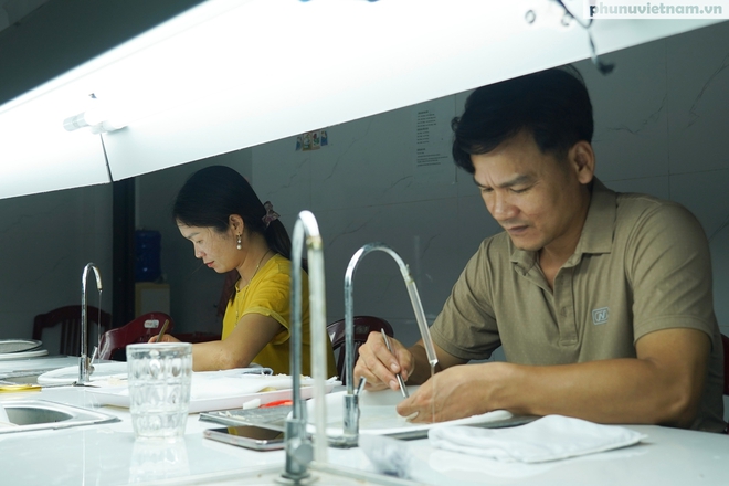 Thoát nghèo nhờ vốn vay ưu đãi, chủ cơ sở tinh chế yến sào tạo việc làm cho nhiều 