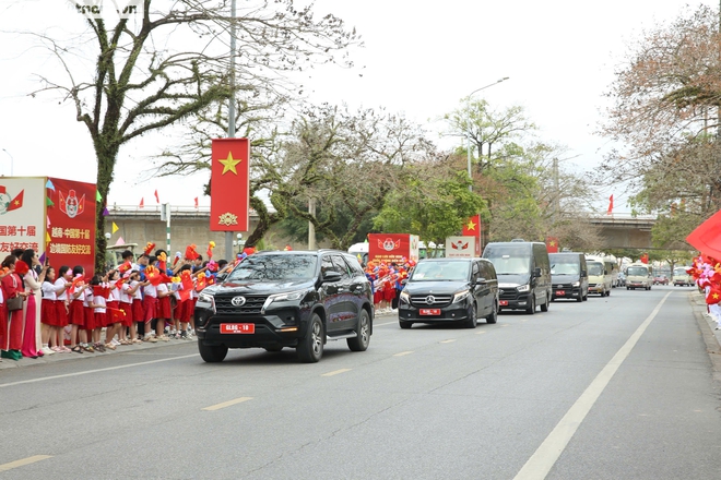 Bộ trưởng Bộ Quốc phòng Việt Nam hội đàm với Bộ trưởng Bộ Quốc phòng Trung Quốc- Ảnh 1.