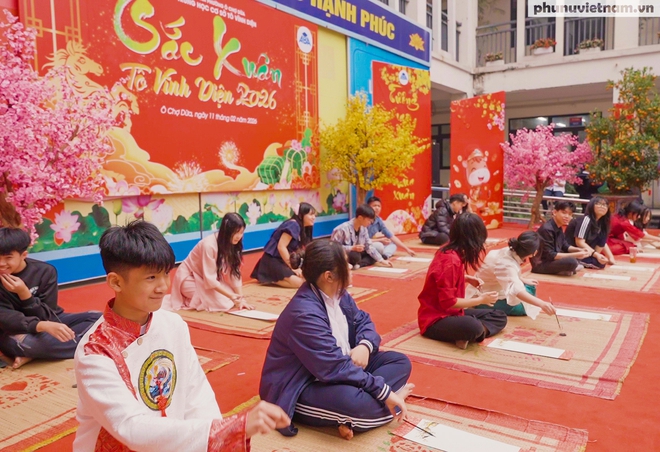 Học sinh Trường THCS Tô Vĩnh Diện hào hứng trải nghiệm không gian văn hóa Tết cổ truyền- Ảnh 14. Học sinh Trường THCS Tô Vĩnh Diện hào hứng trải nghiệm không gian văn hóa Tết cổ truyền- Ảnh 14.