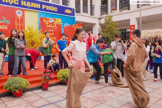 Học sinh Trường THCS Tô Vĩnh Diện hào hứng trải nghiệm không gian văn hóa Tết cổ truyền- Ảnh 19. Học sinh Trường THCS Tô Vĩnh Diện hào hứng trải nghiệm không gian văn hóa Tết cổ truyền- Ảnh 19.