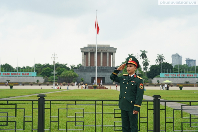 Phố phường Hà Nội nhộn nhịp cờ hoa chào mừng ngày chính thức vận hành chính quyền địa phương 2 cấp- Ảnh 22.