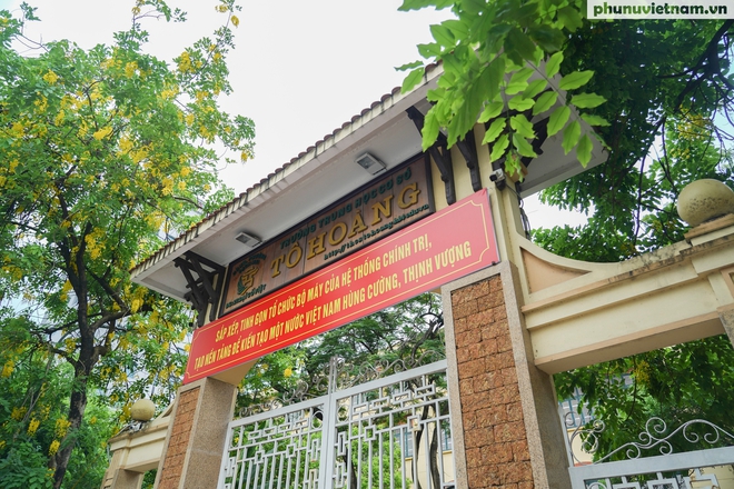 Phố phường Hà Nội nhộn nhịp cờ hoa chào mừng ngày chính thức vận hành chính quyền địa phương 2 cấp- Ảnh 13.