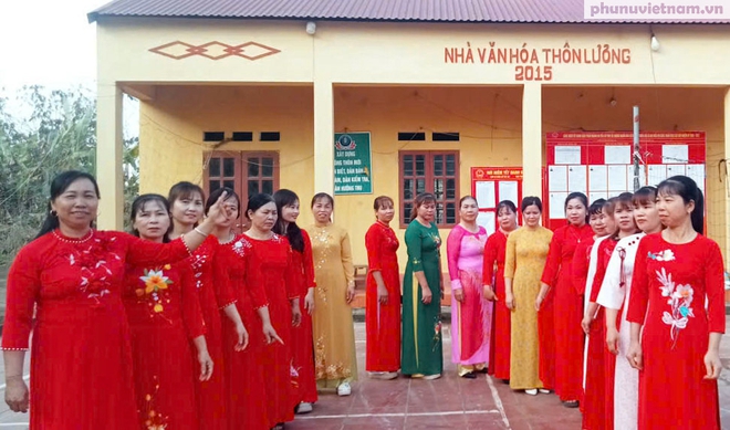 Rực rỡ sắc màu áo dài của phụ nữ Lạng Sơn - Ảnh 10.