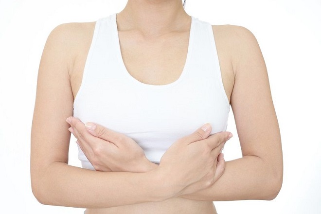 Cô gái trẻ bị lở loét vòng 1 do đến 1 spa nâng ngực: Nâng treo ngực sa trễ cần lưu ý gì? - Ảnh 3.