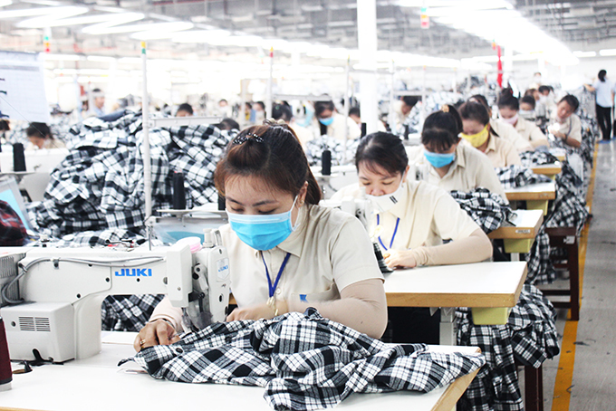 Việt Nam xếp hạng cao nhất trong ASEAN về quyền lao động của phụ nữ - Ảnh 2.