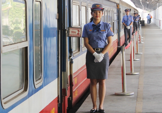 Ngành đường sắt Việt Nam còn áp dụng nhiều chương trình kích cầu, khuyến mãi, giảm giá vé tàu trong dịp Tết dương lịch và âm lịch Tân Sửu. Ảnh minh họa