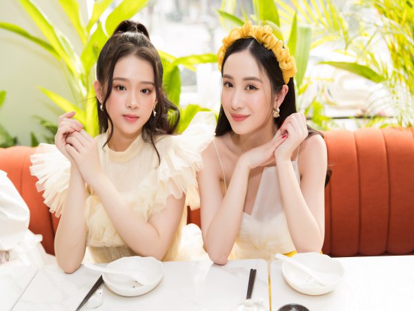 Đọ da trắng, eo thon Jun Vũ và Linh Ka được fans gọi là chị em sinh đôi - Ảnh 4.