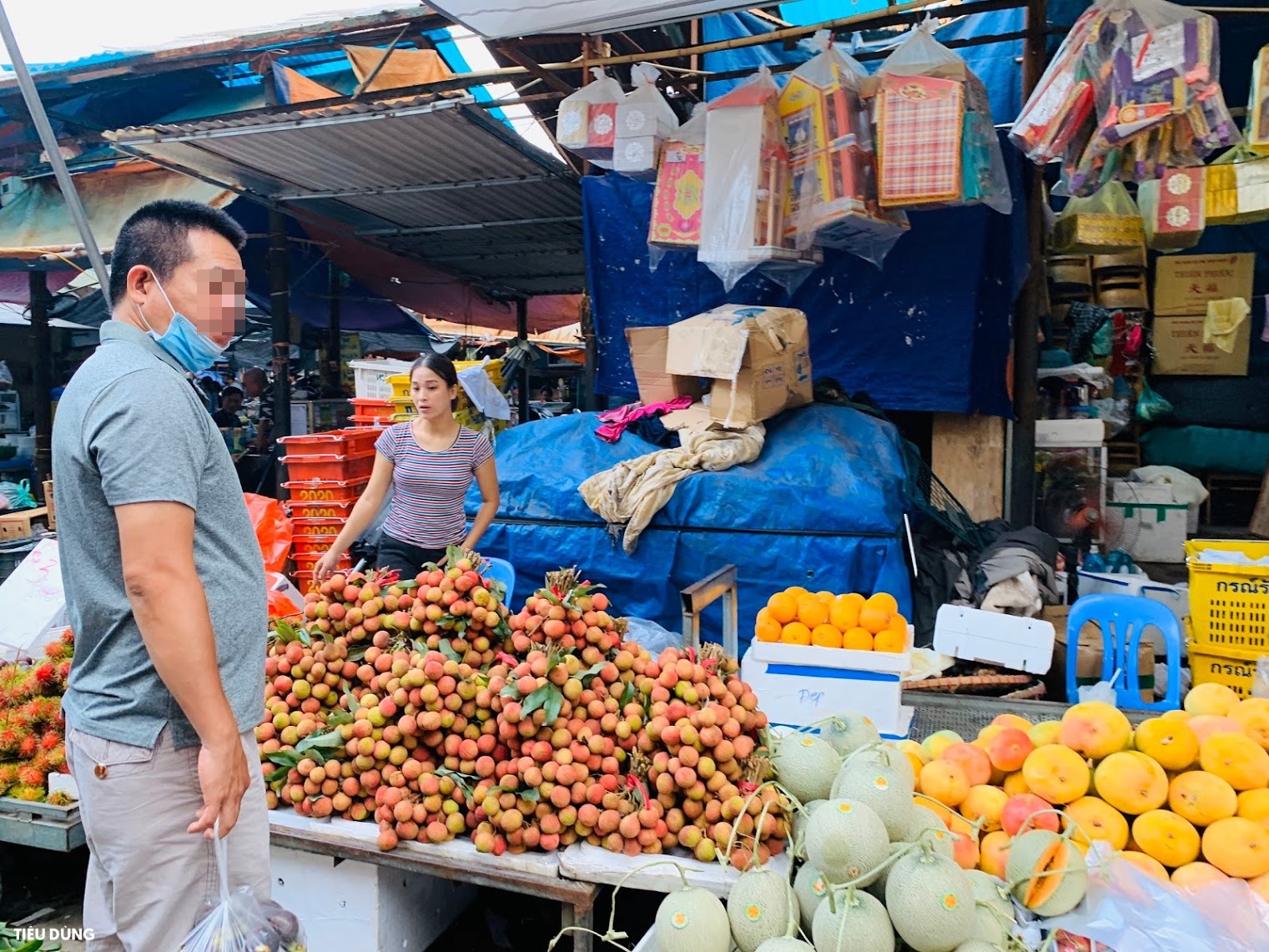 Đầu mùa vải giá 50.000 đồng/kg nhưng vị còn khá chua, cam Sài Gòn xuống chợ giá rẻ - Ảnh 3.