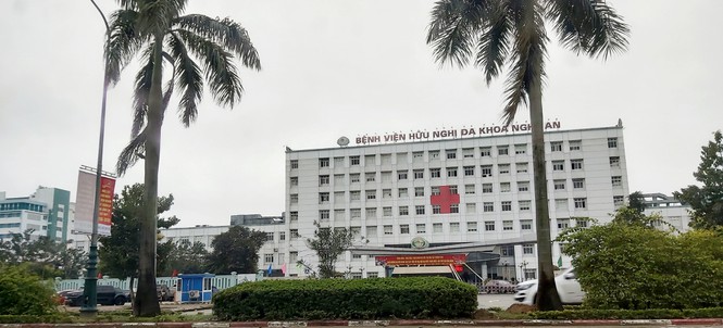 Nghệ An: Tạm đình chỉ 1 dược tá “tuồn” thuốc của bệnh viện ra ngoài bán - Ảnh 1.