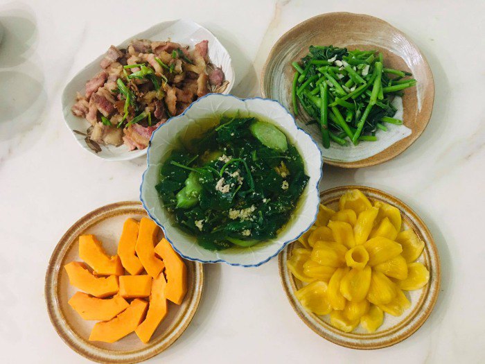 Cô giáo Lào Cai ngày nào cũng nấu cơm cho 3 người ăn, ngon đến nỗi không thừa một miếng - Ảnh 12.