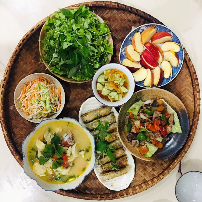 Cô giáo Lào Cai ngày nào cũng nấu cơm cho 3 người ăn, ngon đến nỗi không thừa một miếng - Ảnh 10.