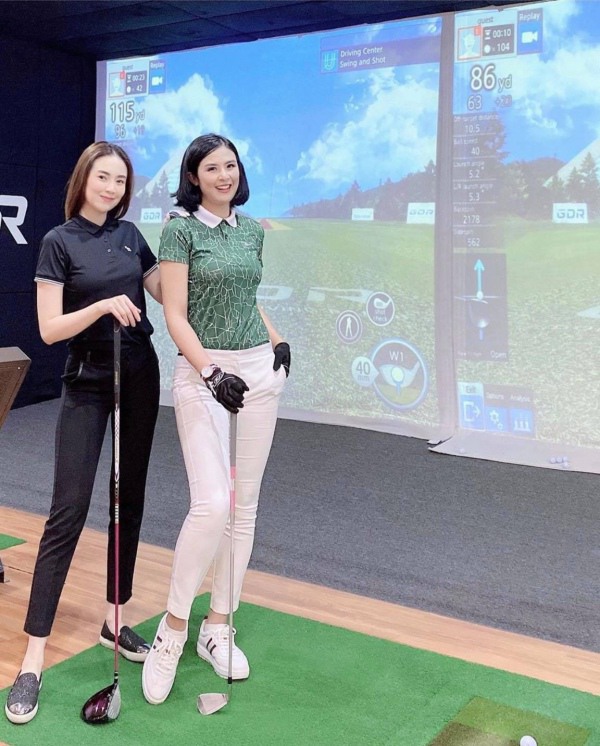 Biến sân đánh golf thành sàn diễn thời trang - Ảnh 6.