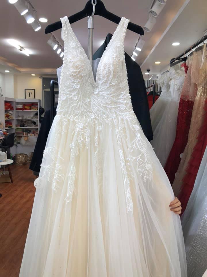 Váy cưới thanh lý chỉ 200 ngàn đến 1,5 triệu/chiếc, cô dâu Việt thích thú order nhằm tiết kiệm 1 khoản ngày cưới - Ảnh 5.