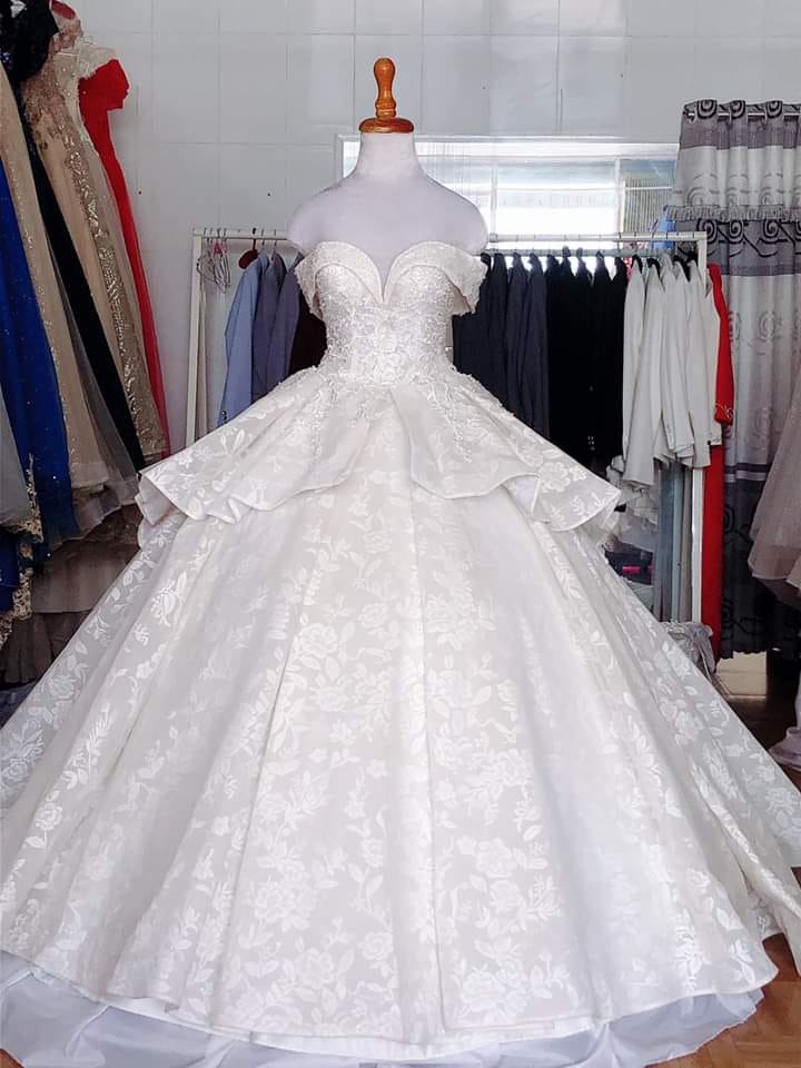Váy cưới thanh lý chỉ 200 ngàn đến 1,5 triệu/chiếc, cô dâu Việt thích thú order nhằm tiết kiệm 1 khoản ngày cưới - Ảnh 6.