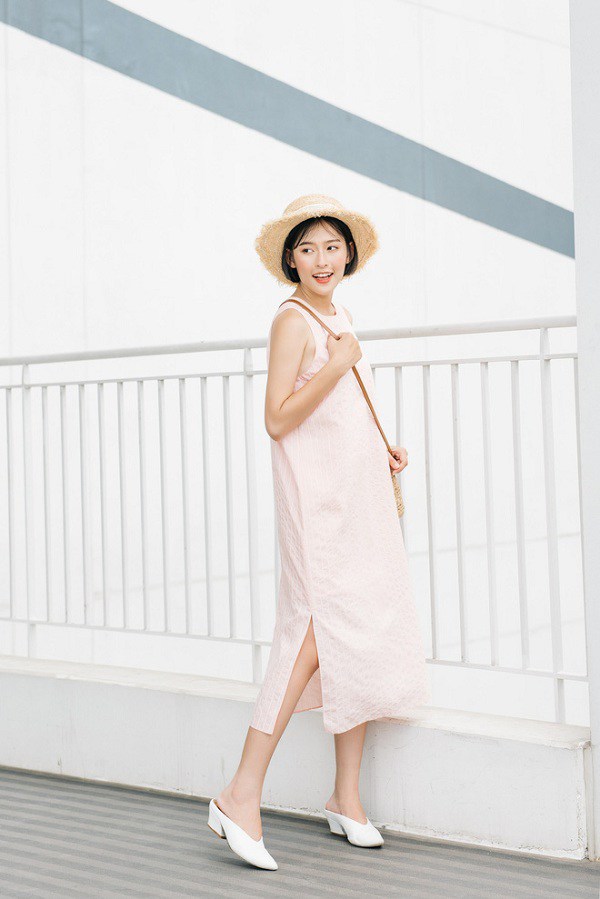 Các người đẹp Việt đang phải lòng một kiểu váy siêu thoải mái, diện vào mùa hè đẹp miễn chê - Ảnh 11.