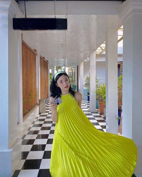 Các người đẹp Việt đang phải lòng một kiểu váy siêu thoải mái, diện vào mùa hè đẹp miễn chê - Ảnh 7.