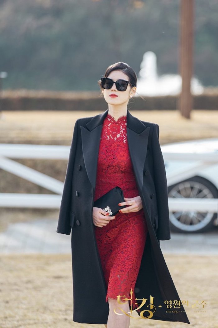 Các phong cách thời trang công sở “gây bão” lấy cảm hứng từ phim Hàn Quốc  - Ảnh 1.