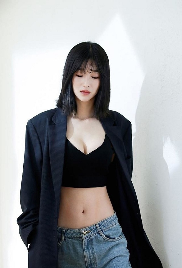 Xuất hiện chị đẹp&quot; mới của màn ảnh Hàn Quốc: Vóc dáng như người mẫu với vòng eo con kiến - Ảnh 7.