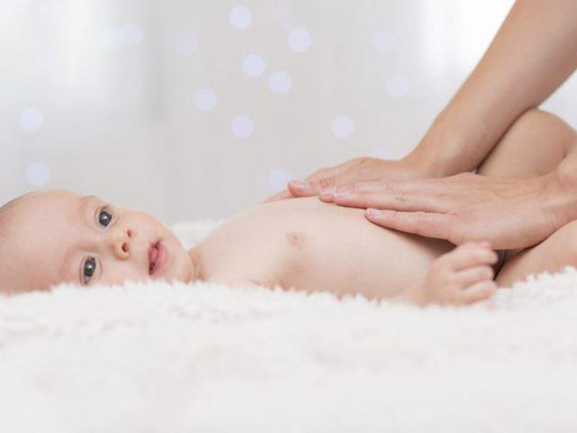 Cách massage cho trẻ sơ sinh dễ ngủ, dễ tiêu hóa, lợi ích đủ đường - Ảnh 2.