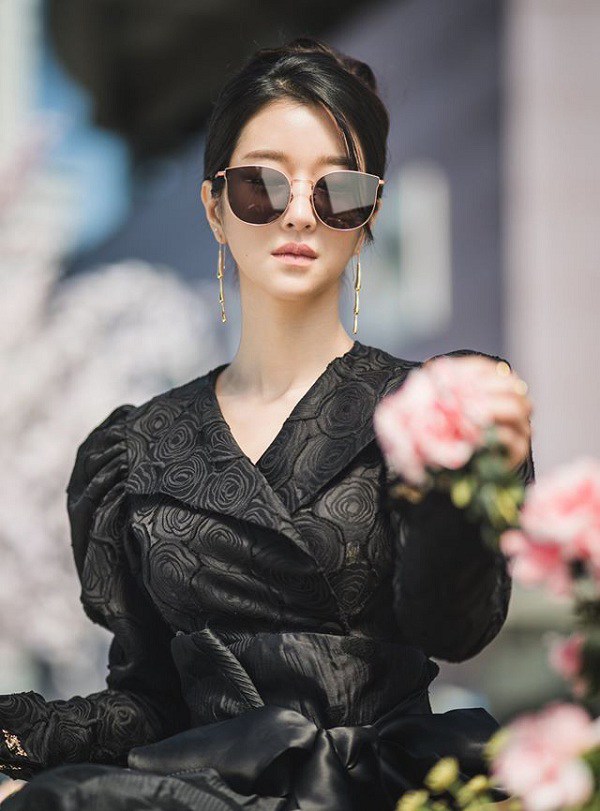 Xuất hiện chị đẹp&quot; mới của màn ảnh Hàn Quốc: Vóc dáng như người mẫu với vòng eo con kiến - Ảnh 2.