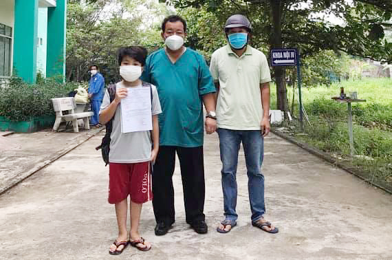 Việt Nam ghi nhận thêm 2 ca nhiễm Covid-19, trong đó 1 ca lây nhiễm cộng đồng - Ảnh 1.