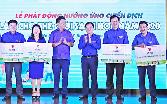 Phụ nữ và thanh niên tích cực hưởng ứng Chiến dịch Làm cho thế giới sạch hơn năm 2020 - Ảnh 1.