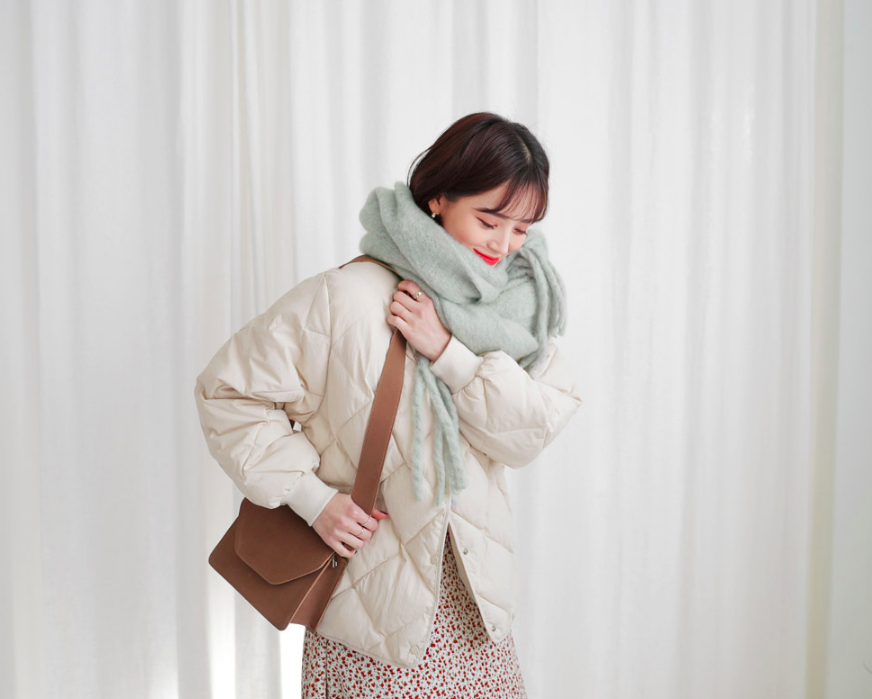 5 kiểu quàng khăn đậm style Hàn Quốc: Không chỉ ấm áp, sang chảnh mà hack chiều cao tài tình cho nàng thấp bé - Ảnh 10.