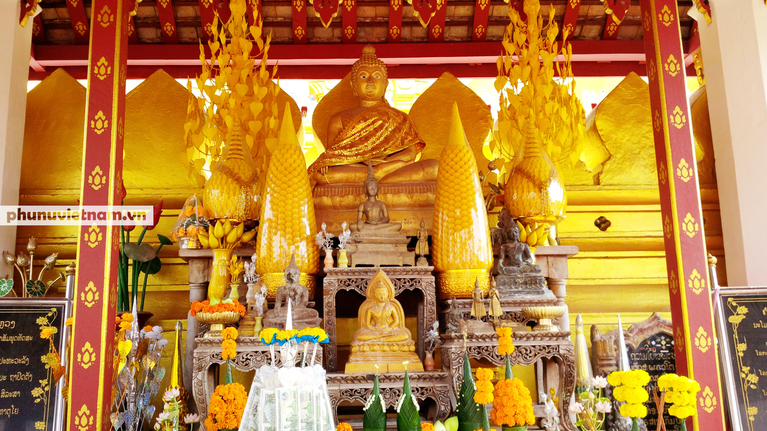 Chiêm ngưỡng ngôi tháp vàng lớn nhất của Lào, gần 500 tuổi tráng lệ giữa đất trời - Ảnh 11.