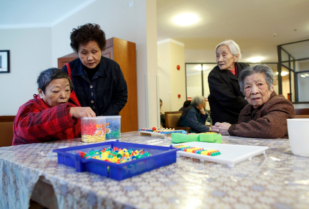 Người già Trung Quốc đối mặt với “quả bom hẹn giờ” mang tên Alzheimer