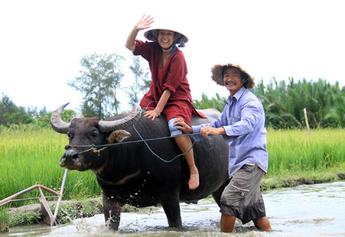 Hồn dân tộc qua ca dao, tục ngữ: Văn hóa nông nghiệp, bản sắc con người Việt từ biểu tượng con trâu - Ảnh 1.