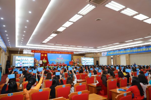 Bà Trần Thị Thanh Hà tiếp tục được tín nhiệm bầu giữ chức Chủ tịch Hội LHPN tỉnh Quảng Trị nhiệm kỳ 2021 - 2026. - Ảnh 3.