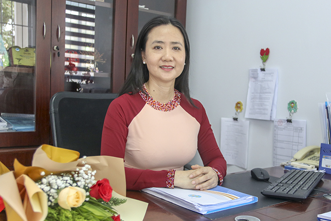 Bà Nguyễn Quỳnh Nga tái đắc cử Chủ tịch Hội LHPN tỉnh Khánh Hòa - Ảnh 1.