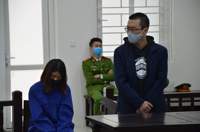 Cặp đôi Trung Quốc lĩnh án nặng vì tổ chức cho người khác ở lại Việt Nam trái phép