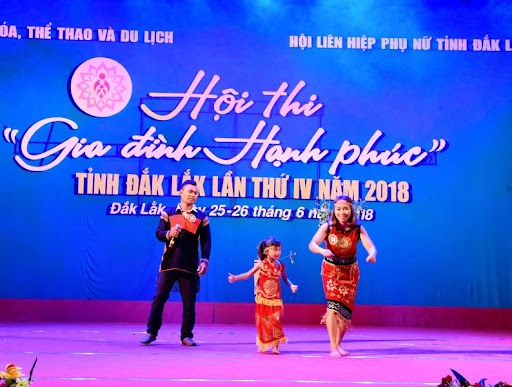 Đăk Lăk: Mỗi thành viên tự ý thức đề cao đạo đức, trách nhiệm của bản thân với gia đình và xã hội - Ảnh 1.