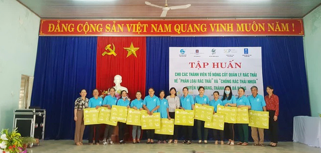 &quot;Tổ nòng cốt quản lý rác&quot; nâng cao hiệu quả bảo vệ môi trường  - Ảnh 1.