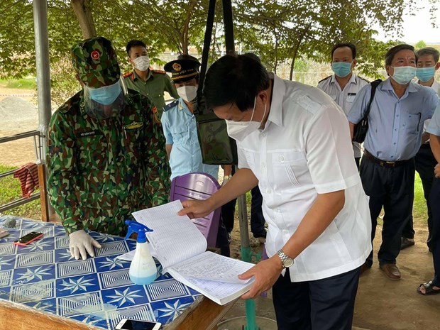 Bộ trưởng Y tế: Lo lắng trước nguy cơ đợt dịch Covid-19 thứ 4 vào Việt Nam - Ảnh 2.