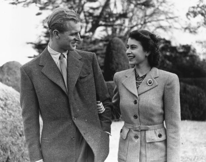 Những khoảnh khắc hạnh phúc trong 74 năm chung sống của Nữ hoàng Anh Elizabeth II và Hoàng thân Philip - Ảnh 3.